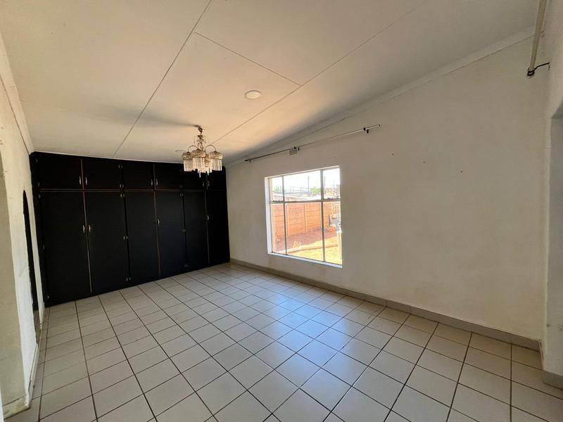 3 Bedroom Property for Sale in Kuruman Northern Cape